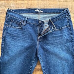 Women’s blue jeans - old navy the diva - 12 regular